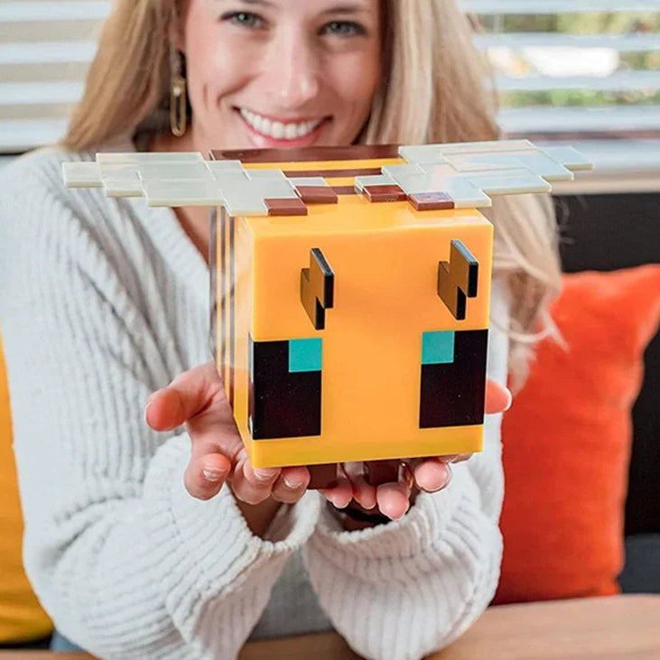 Pixel Bee Lamp